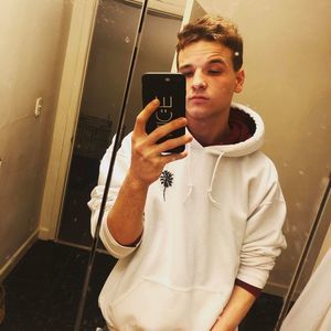 Meet your Posher, Hayden